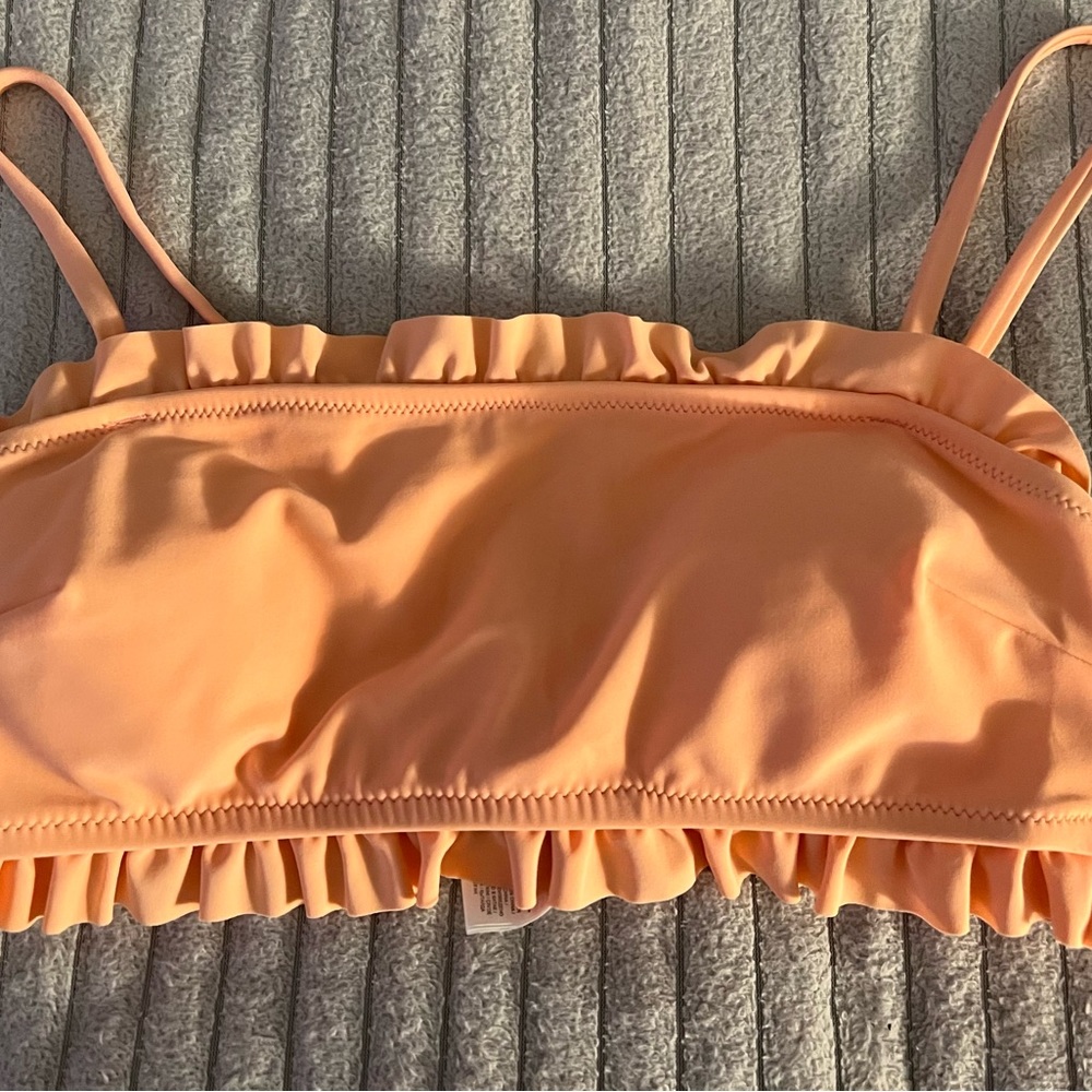 CUPSHE Peach Color Bathing Suit Top Interior Cups Adjustable Straps Size S
